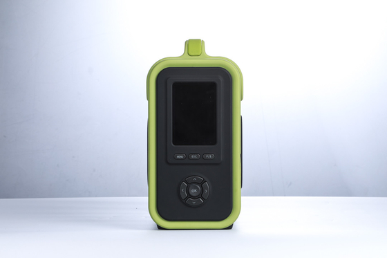 Detektor multi-gas kelas industri C2h4/CO2/O2 genggam yang digunakan dalam percobaan pematangan buah